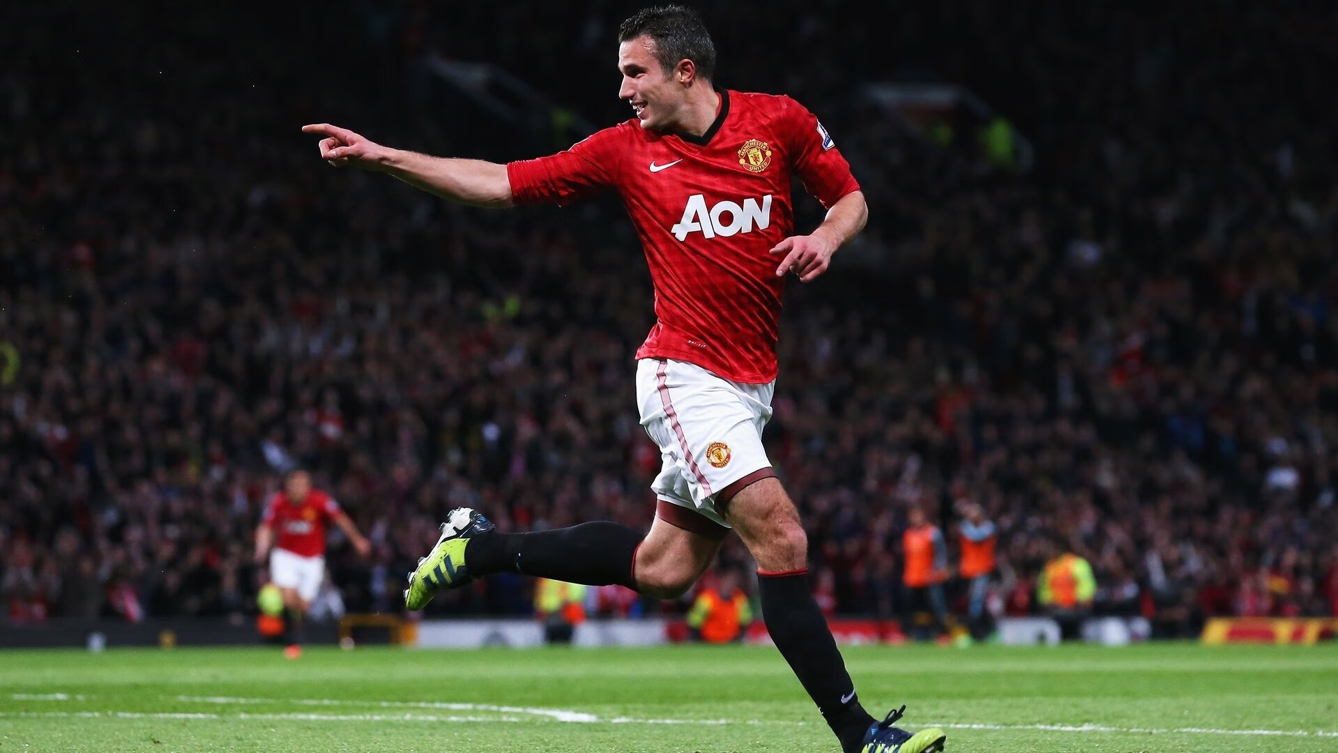 九游esports-日本骑手佐藤健一在2024年国际马术障碍大奖赛中获得第二名，成绩突出。